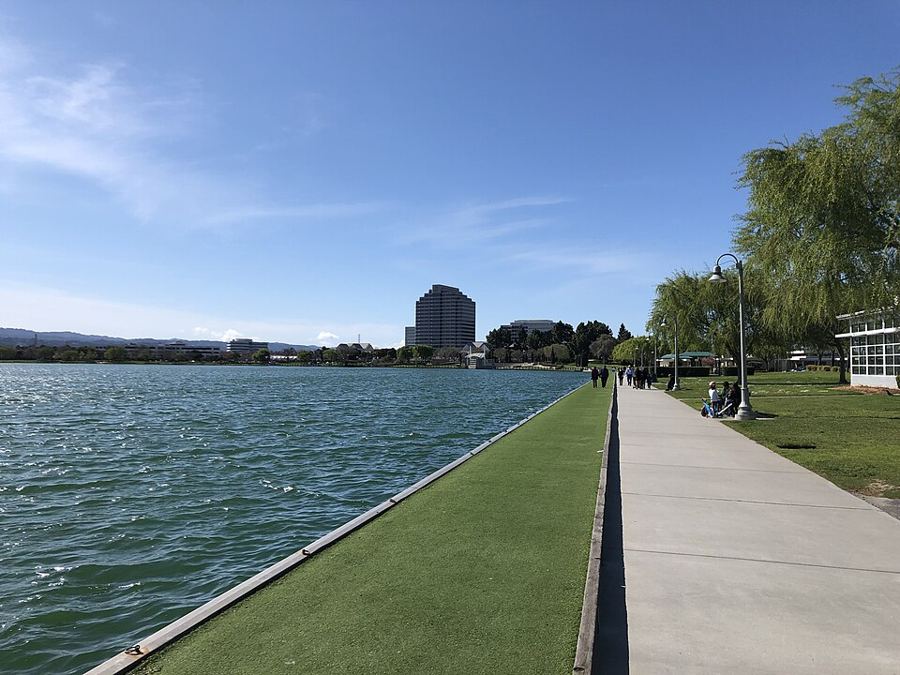Leo J. Ryan Park lagoon walk, the setting of the pickleball and Shell tennis courts (2019). No current photo of the Shell tennis courts was available.